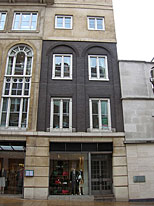 buildings: London Gallery