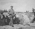 Fig. 5: Anonymous, Arthur Evans Leads a Group of Tourists in Cnossos, Crete