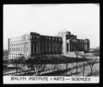 Kay C. Lenskjold, “Views: Brooklyn, Long Island, Staten Island. View 001: Brooklyn Institute of Arts & Sciences,” n.d. Lantern slide. Brooklyn Museum Archives, Lantern Slide Collection, Brooklyn.